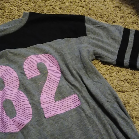 Shirt - Picture 3 of 5